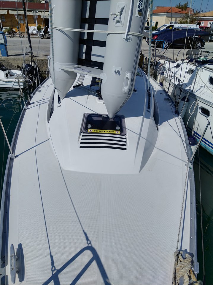 Photo #7 - Bavaria Cruiser 37 - 3 cab. (Sea Hope) in Corfù - 35338