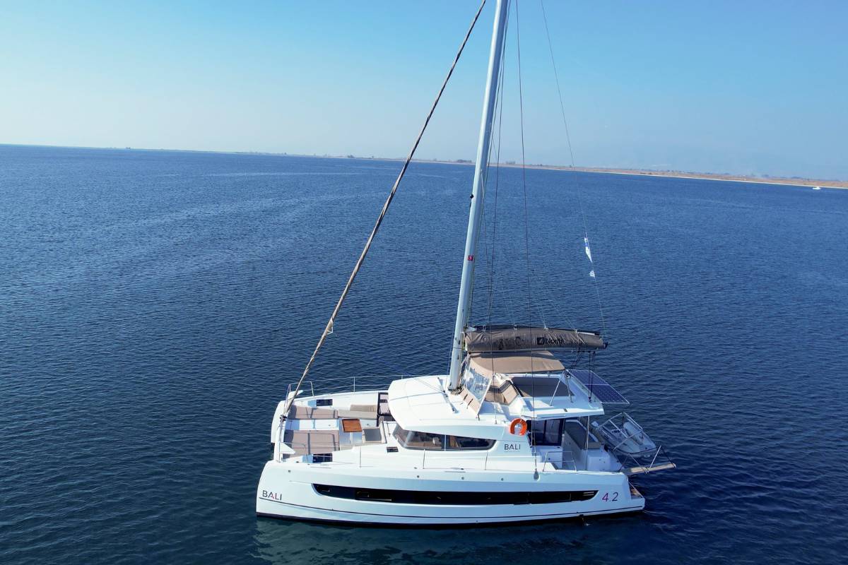 Photo #1 - Bali 4.2 (Kos 42.6) in Volos - 35379