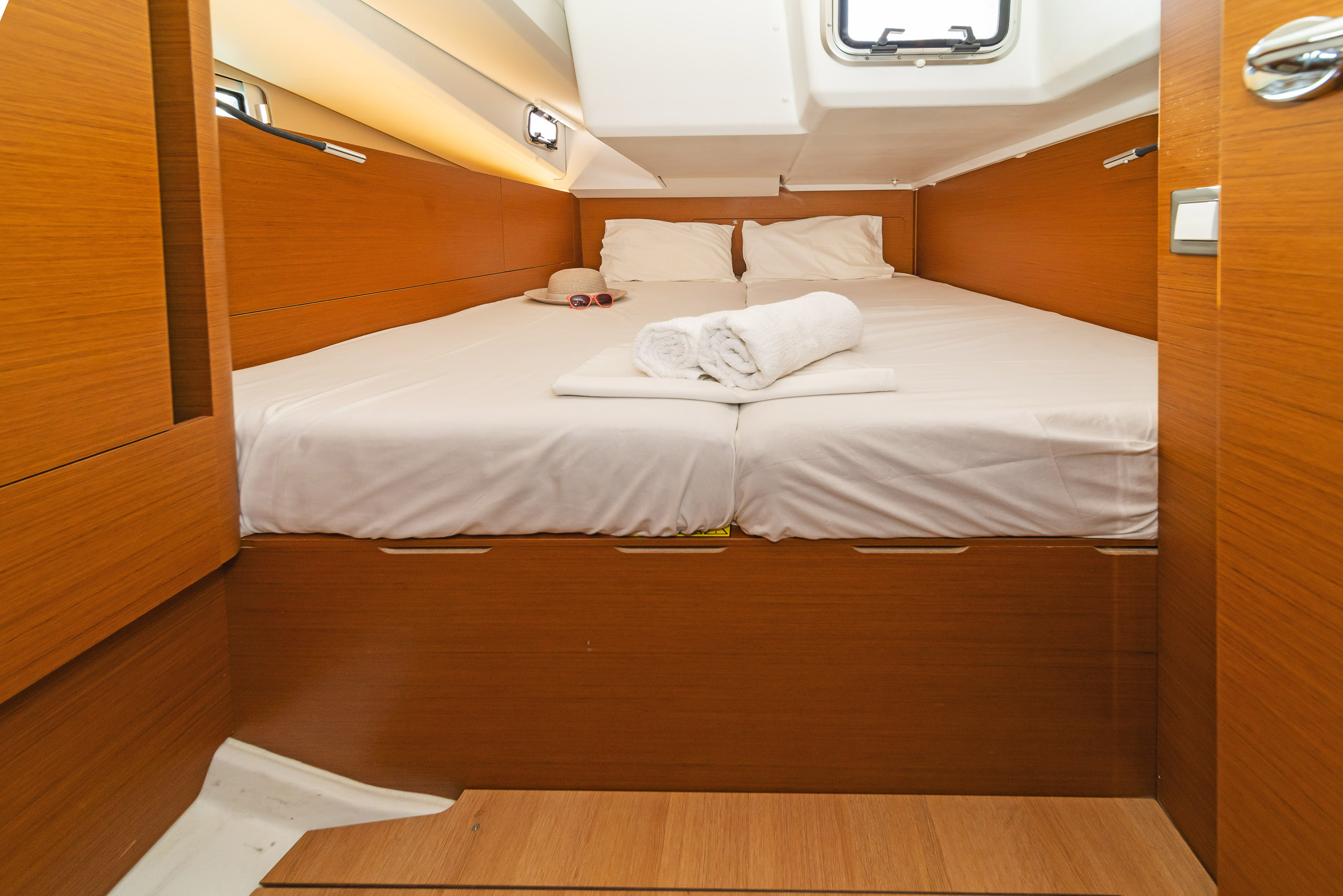 Photo #9 - Sun Odyssey 440 (Esperos) in Volos - 35384