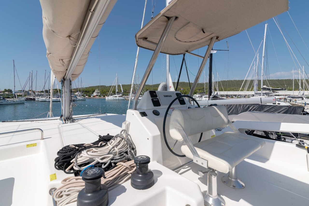 Photo #19 - Dufour 48 Catamaran - 5 + 1 cab. (Seaven) in Kastela - 35403