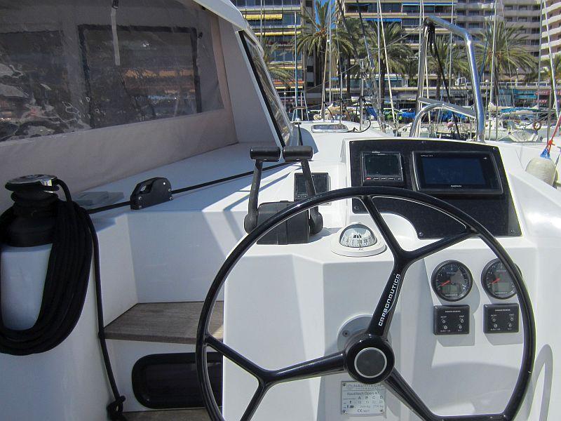 Photo #4 - Nautitech 40 Open - 4 + 1 cab. (Amara) en Palma - 35409
