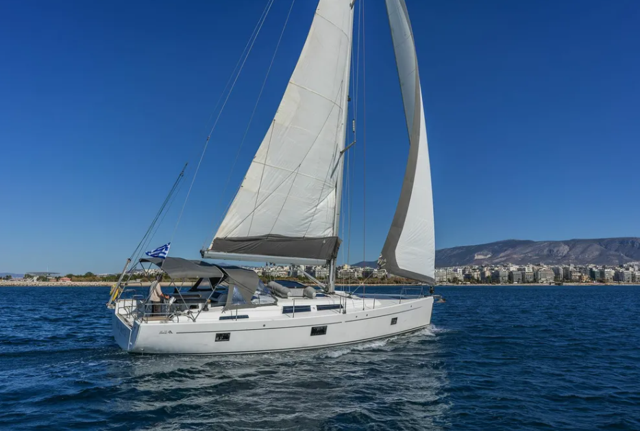 Photo #5 - Hanse 508 - 5 cab. (Big Blue) in Athen - 35413