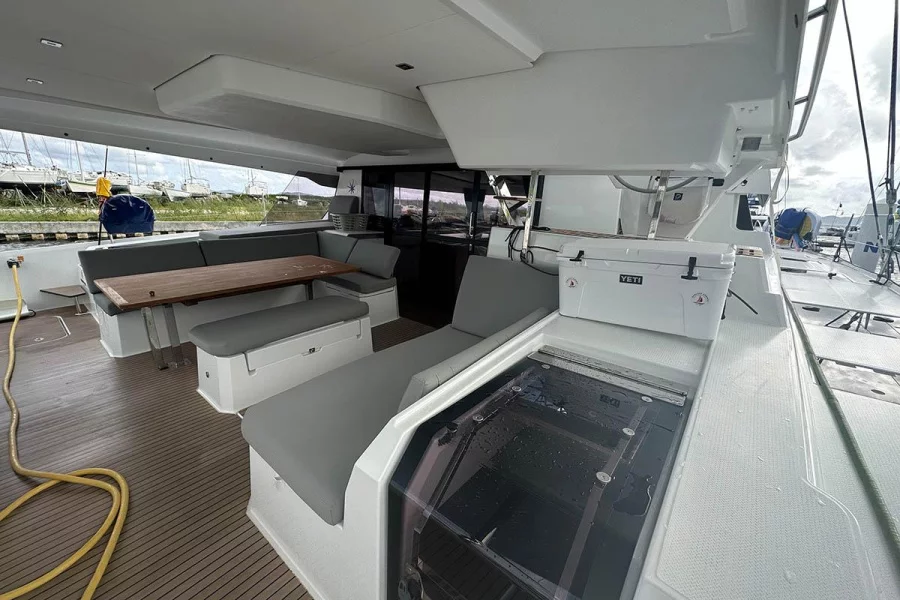 Fountaine Pajot New 51 (Endless Summer)  - 11