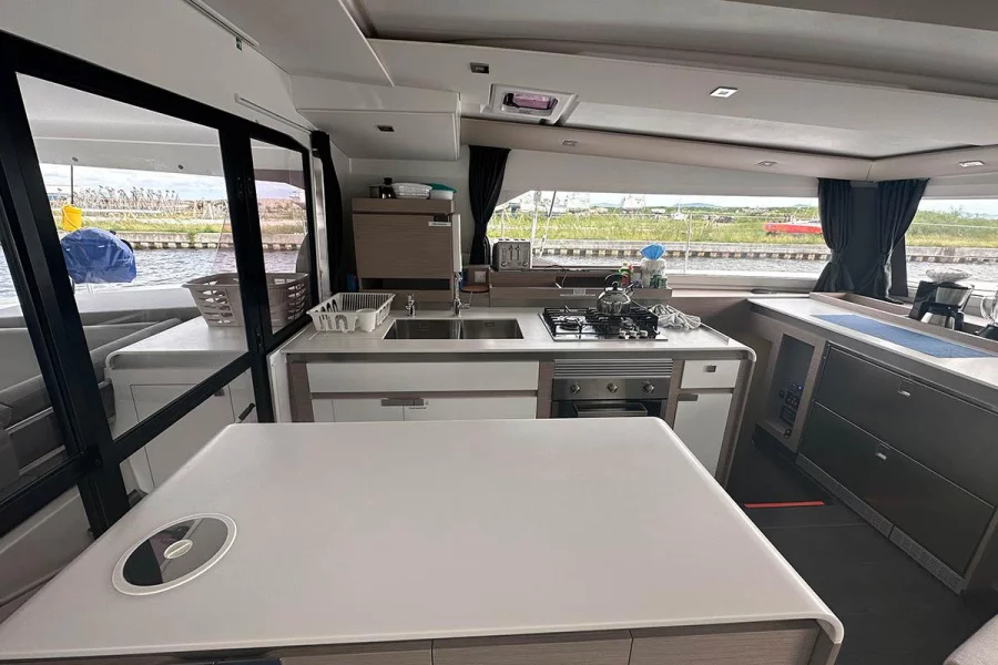 Fountaine Pajot New 51 (Endless Summer)  - 12