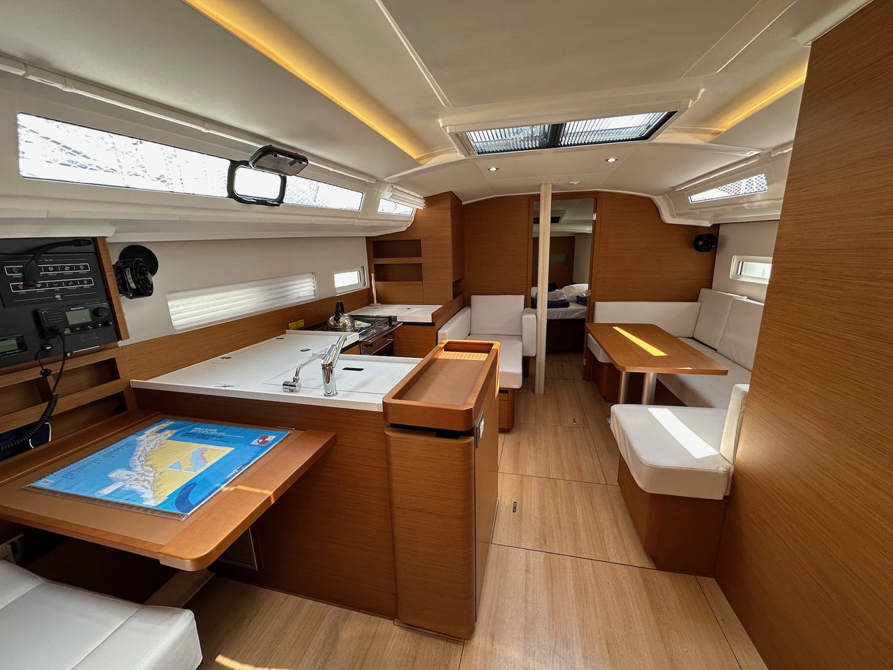 Photo #6 - Sun Odyssey 410 - 3 cab. (Wind Kiss) en Dubrovnik - 35458