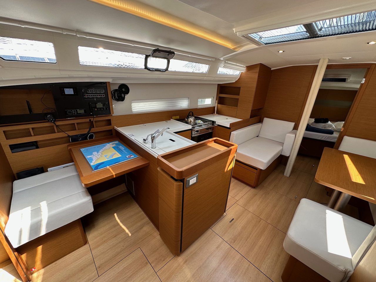 Photo #7 - Sun Odyssey 410 - 3 cab. (Wind Kiss) en Dubrovnik - 35458