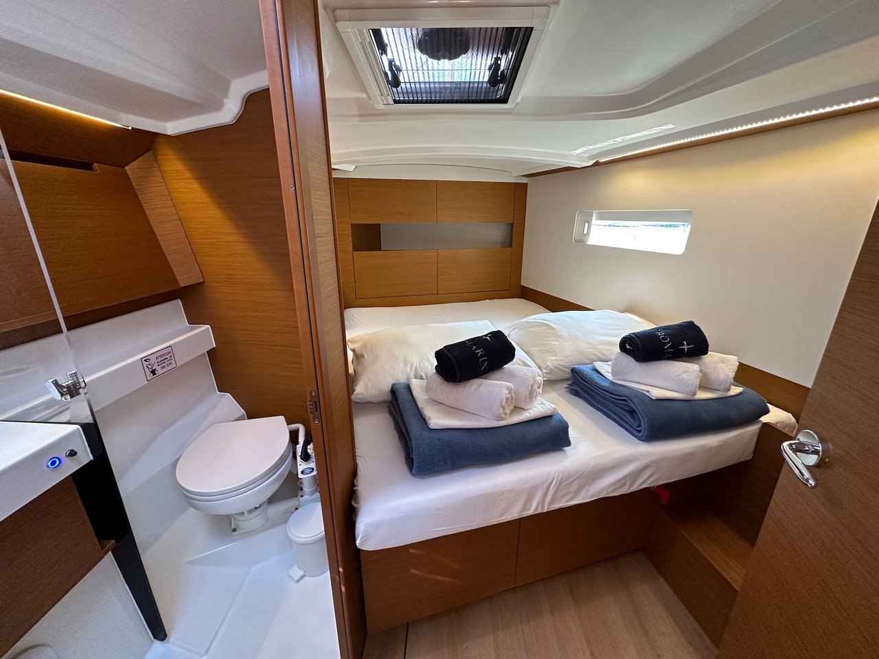 Photo #10 - Sun Odyssey 410 - 3 cab. (Wind Kiss) en Dubrovnik - 35458