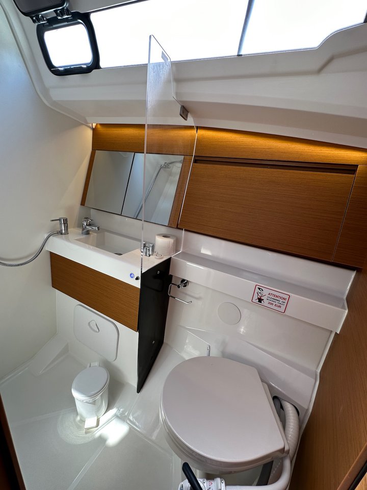 Photo #13 - Sun Odyssey 410 - 3 cab. (Wind Kiss) en Dubrovnik - 35458