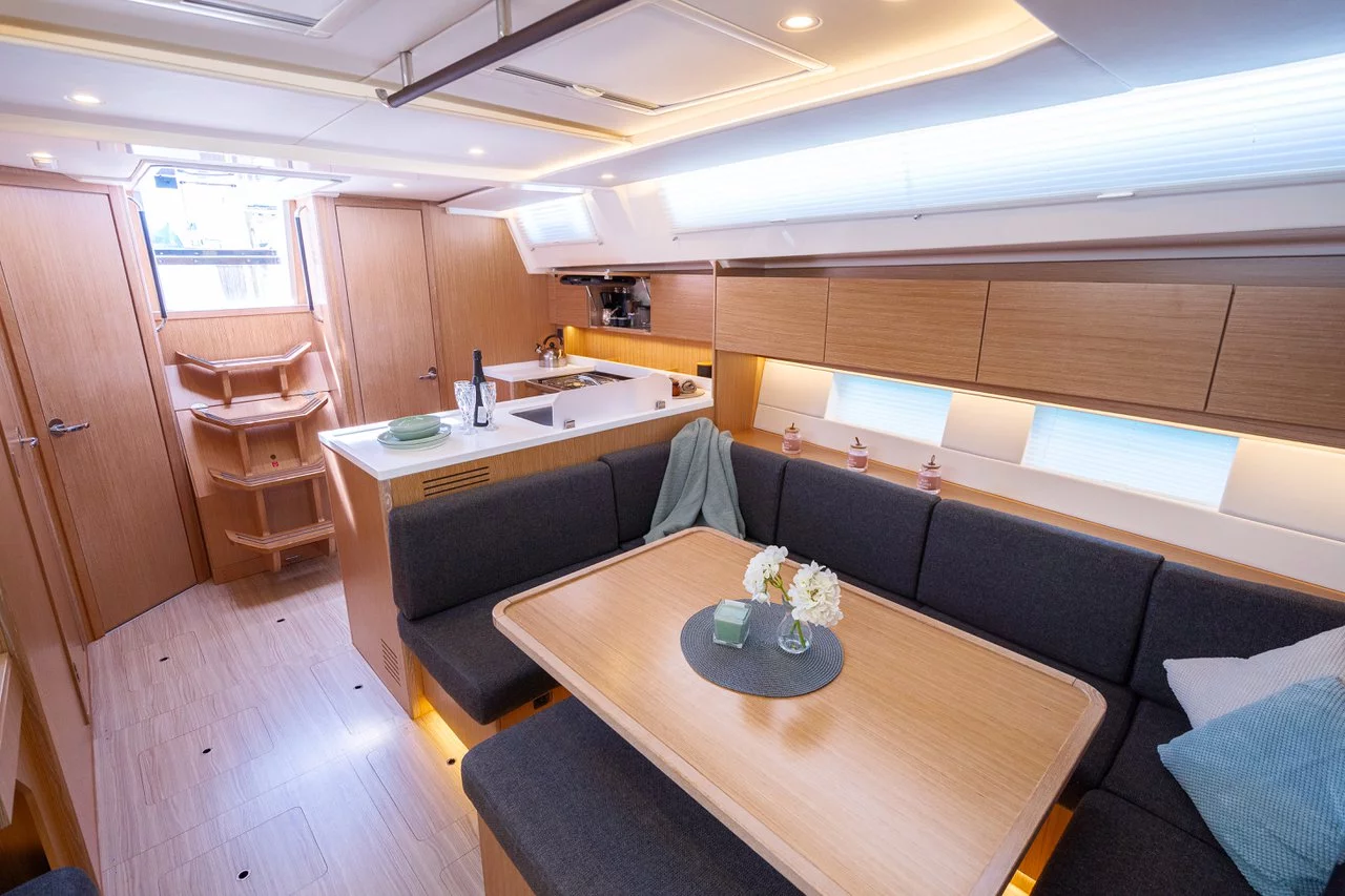 Bavaria C45 Style (Aria)  - 22