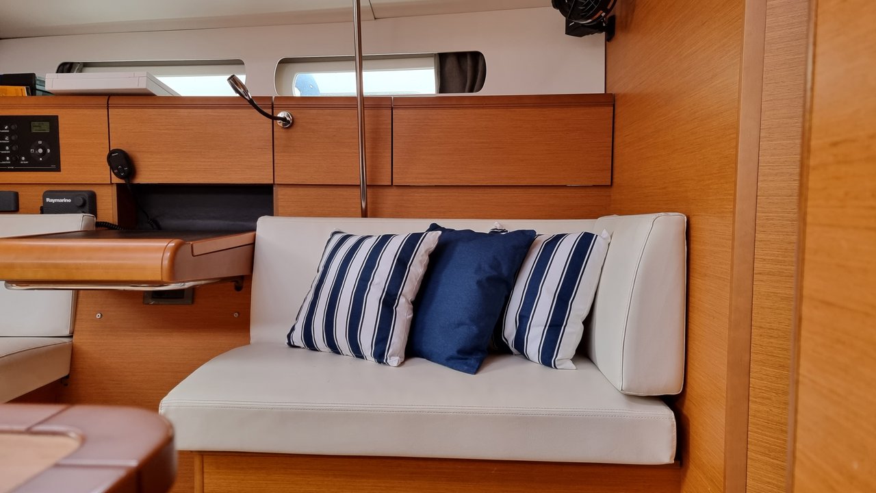 Photo #11 - Sun Odyssey 449 (Blue Moon) in Pula - 35520