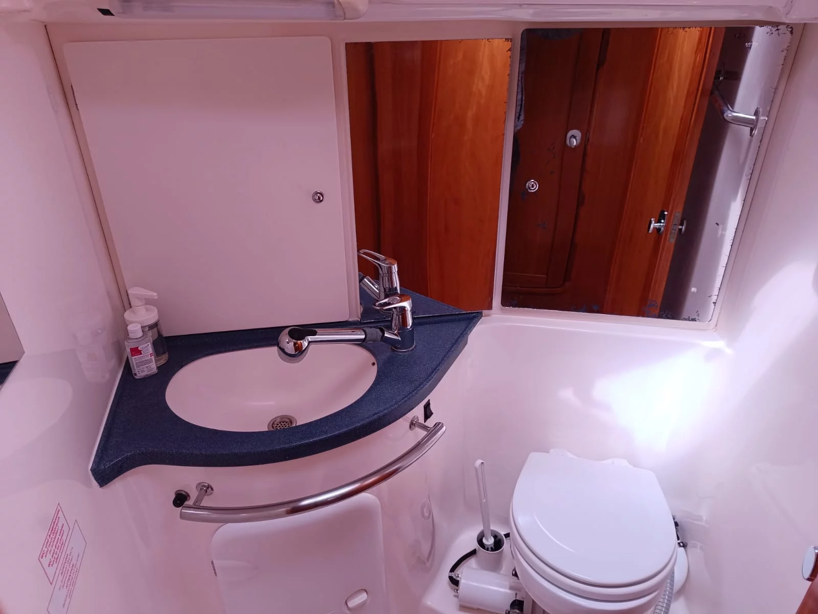Bavaria 46 Cruiser (Lucia)  - 16