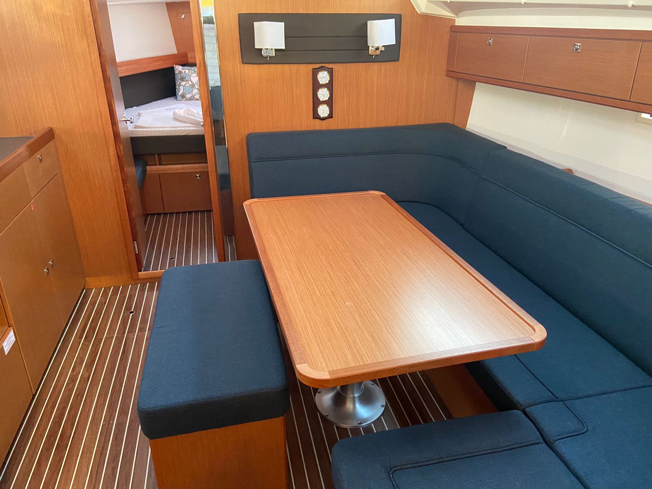 Photo #7 - Bavaria Cruiser 41 - 3 cab. (Miber Rhea) in Fethiye - 35553