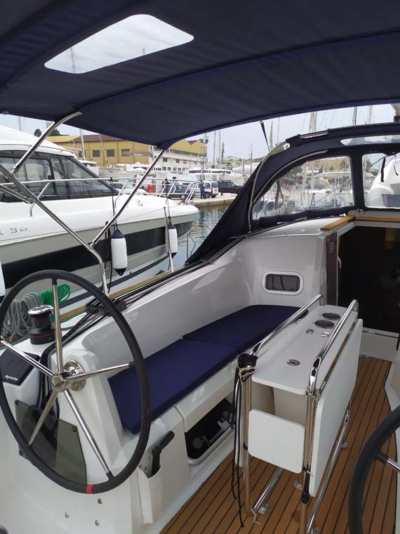 Photo #5 - Sun Odyssey 349 (Sweet Elli) in Trogir - 35556