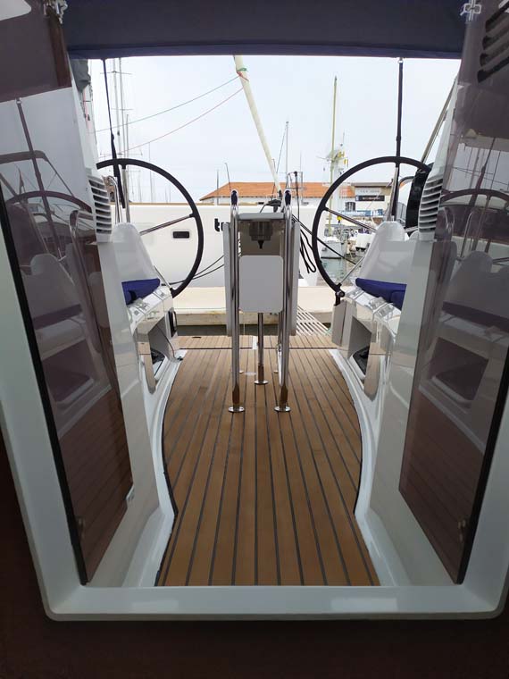 Photo #7 - Sun Odyssey 349 (Sweet Elli) in Trogir - 35556
