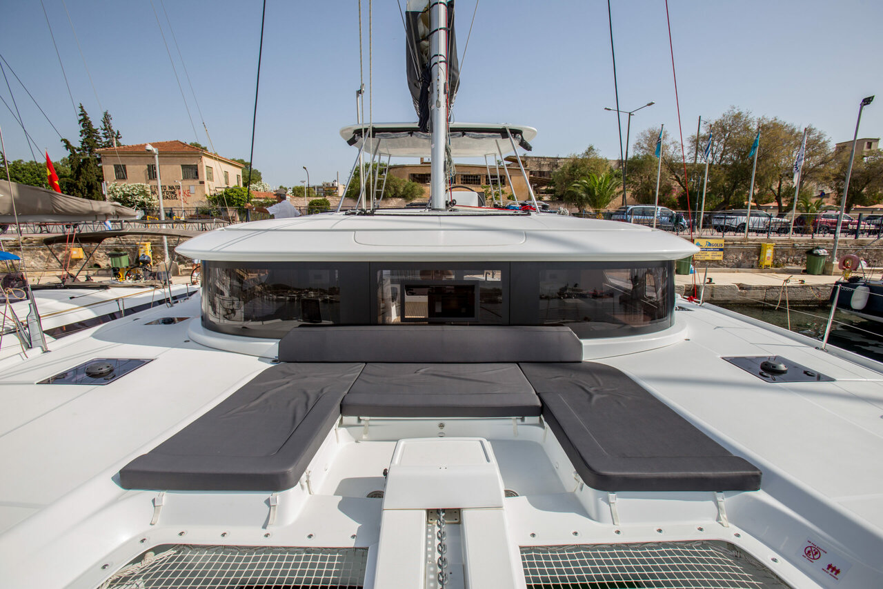 Photo #7 - Lagoon 46 - 4 + 2 cab. (Sea Star) in Lavrion - 35561