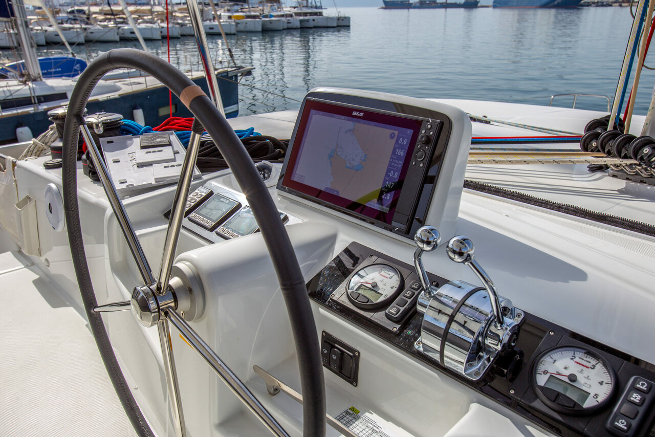 Photo #10 - Lagoon 46 - 4 + 2 cab. (Sea Star) in Lavrion - 35561