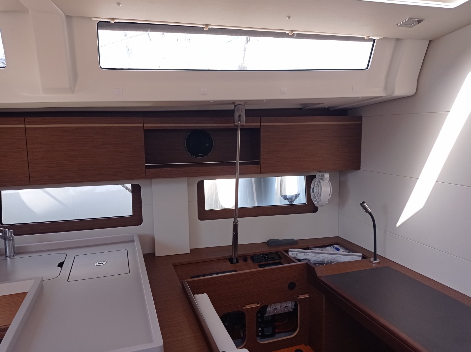 Photo #6 - Oceanis 51.1 - 5 + 1 cab. (Annezia Star) in Atene - 35569