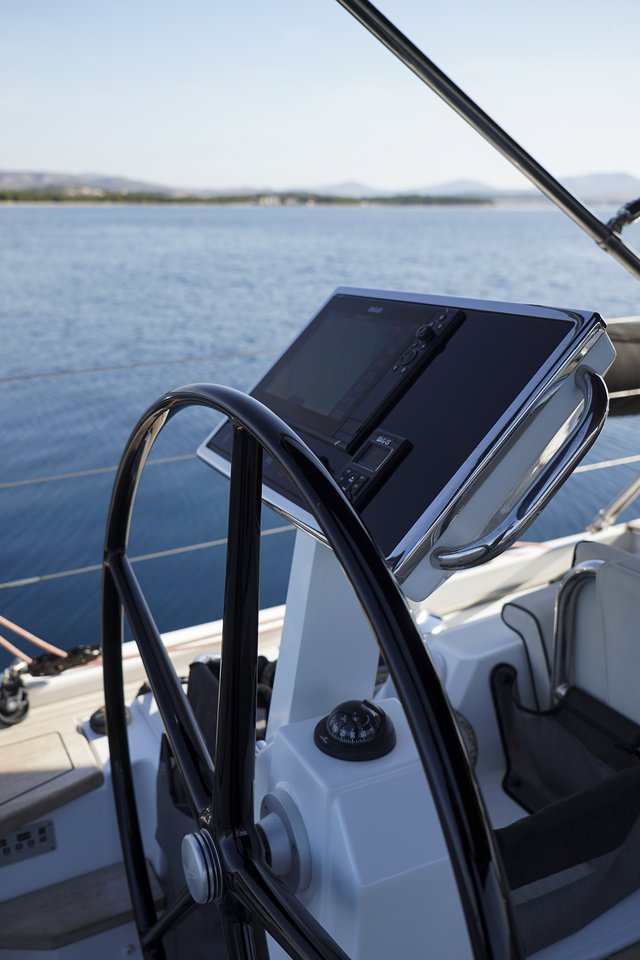 Photo #4 - Oceanis Yacht 62 - 3 + 1 (Onyx) en Sibenik - 35573