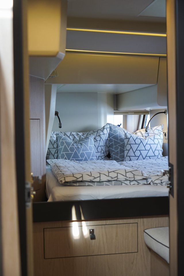 Photo #10 - Oceanis Yacht 62 - 3 + 1 (Onyx) en Sibenik - 35573