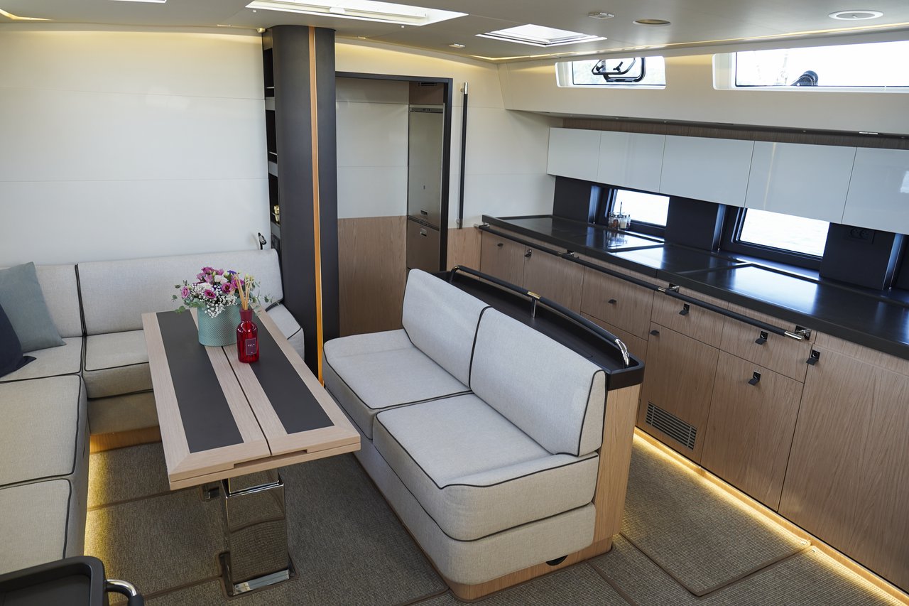 Photo #14 - Oceanis Yacht 62 - 3 + 1 (Onyx) en Sibenik - 35573