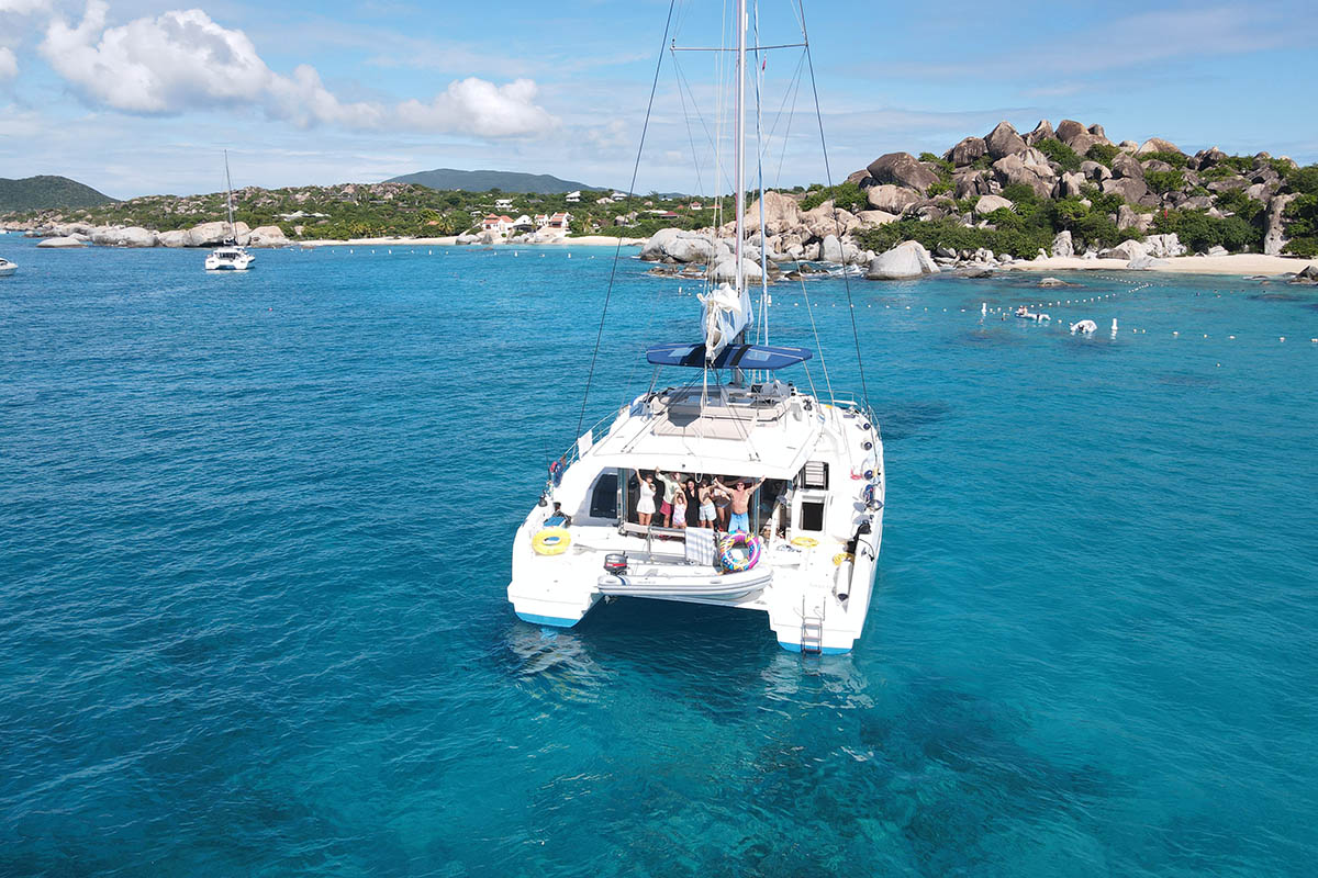 Photo #38 - Bali 5.4 - 6 + 2 cab. (Ne Plus Ultra) in Nanny Cay - 35576