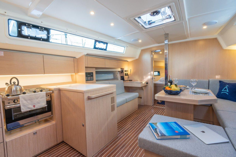 Photo #5 - Bavaria C42 (Joy) en Marmaris - 35583