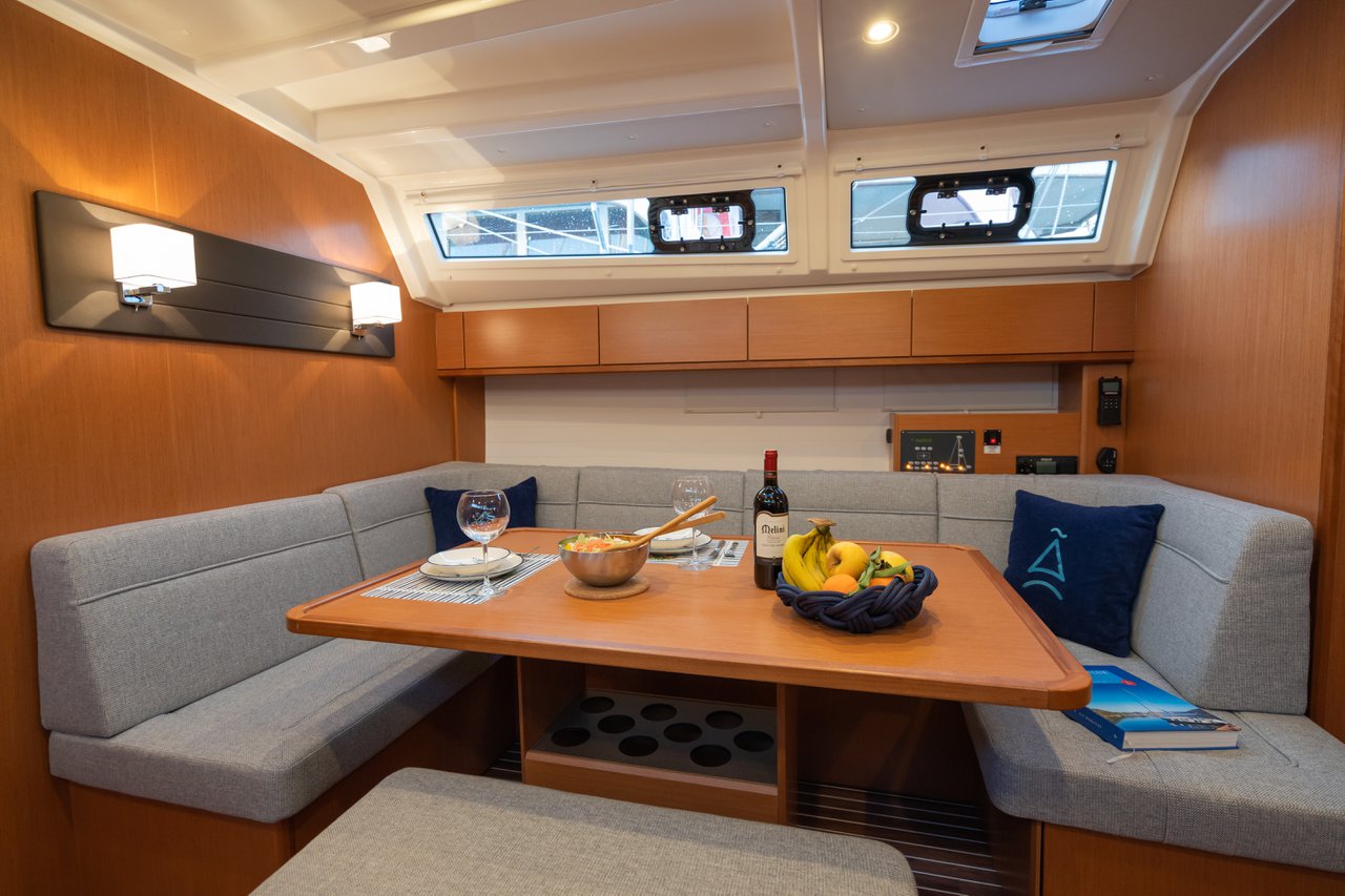 Photo #12 - Bavaria Cruiser 46 - 4 cab. (Classy) in Marmaris - 35584
