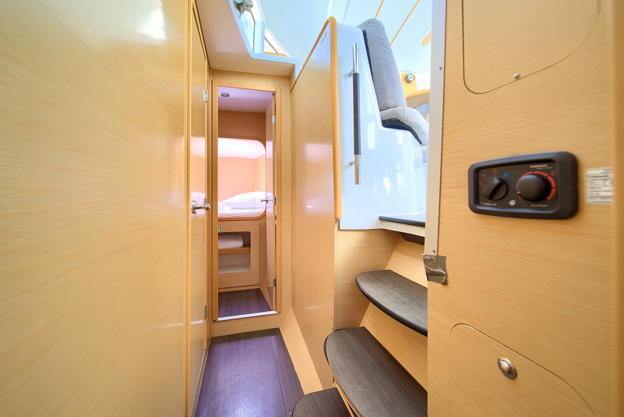 Photo #19 - Lagoon 380 S2 - 4 + 2 cab. (Atenea) in Krk - 35587