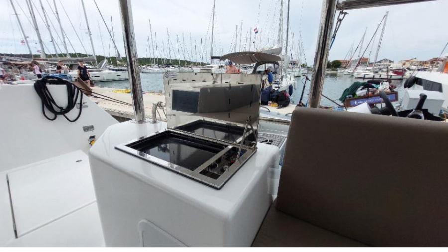 Photo #12 - Dufour 48 Catamaran - 5 + 1 cab. (Dream) in Pirovac - 35598