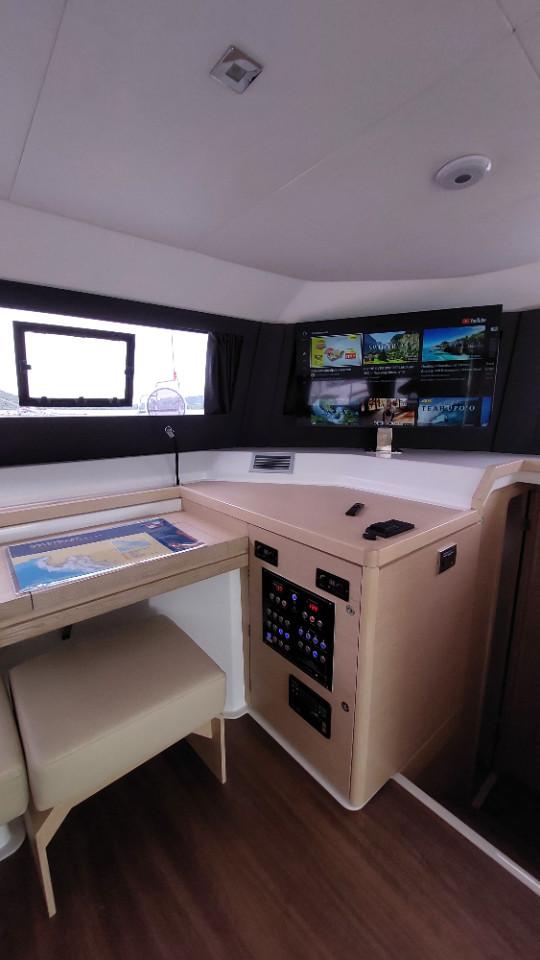 Photo #18 - Dufour 48 Catamaran - 5 + 1 cab. (Dream) in Pirovac - 35598