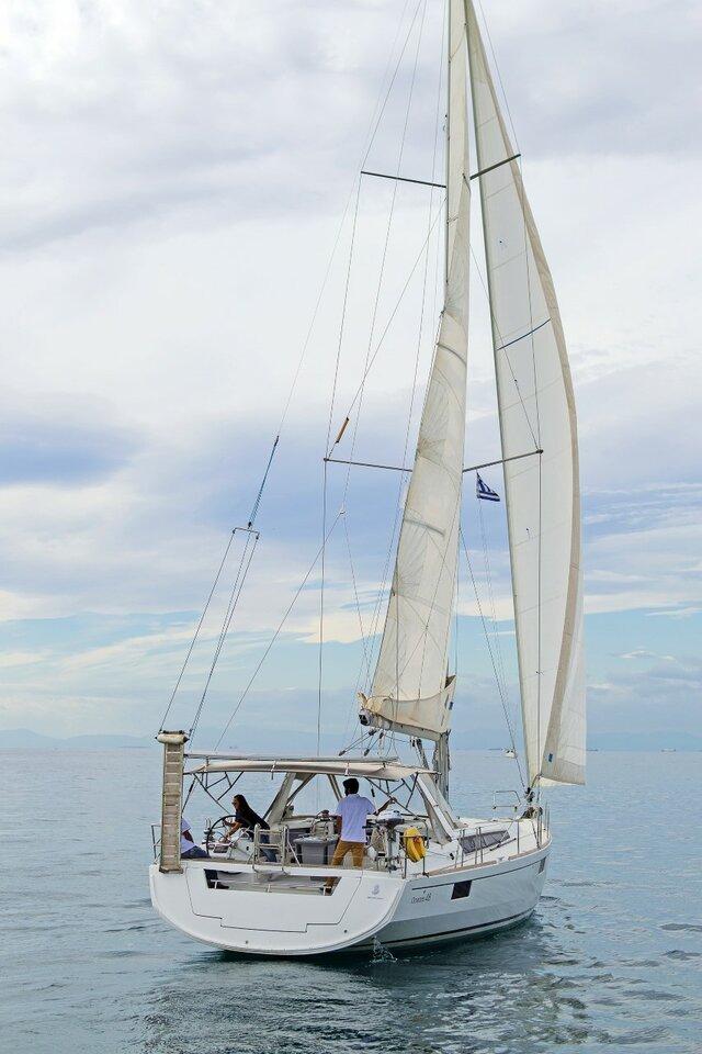 Photo #5 - Oceanis 48 - 5 cab. (Jimmys) in Athens - 35609