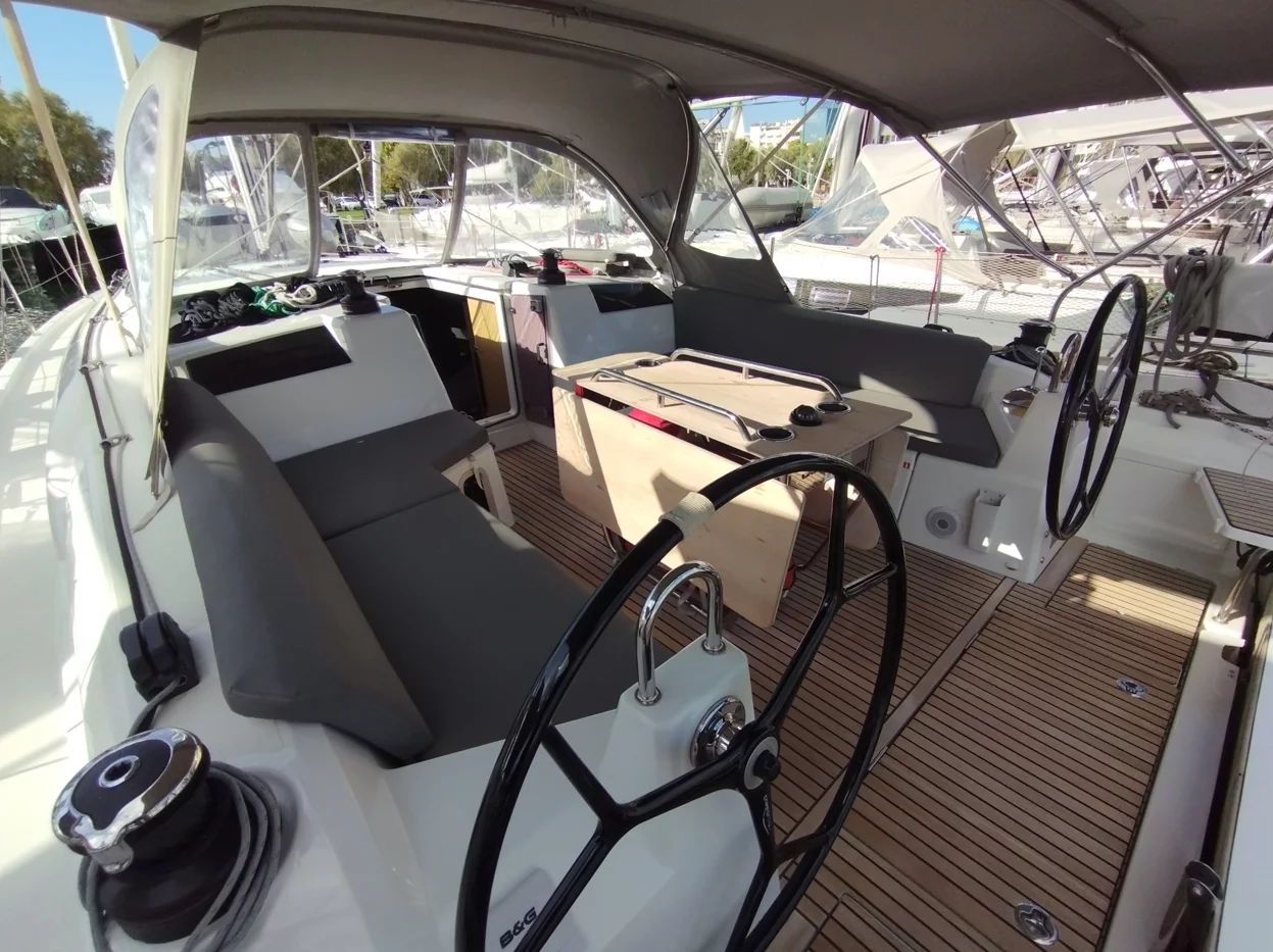 Oceanis 40.1 (La Mer)  - 4