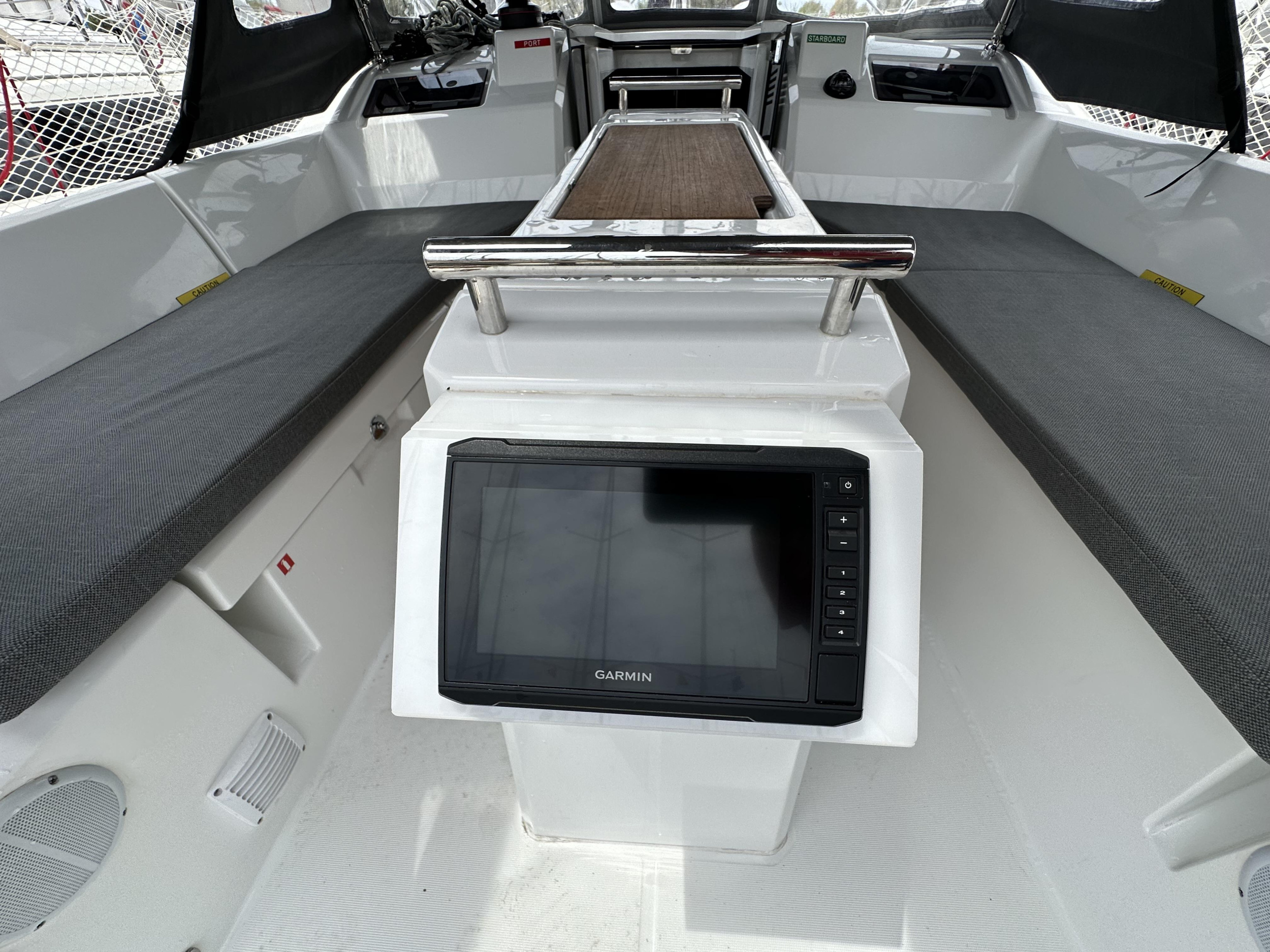 Photo #14 - Oceanis 34.1 (Aria) in Atene - 35684