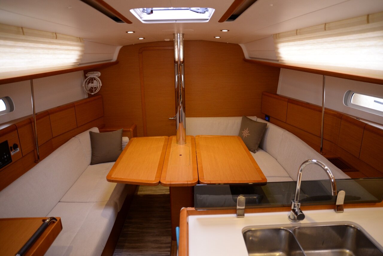 Photo #8 - Sun Odyssey 379 - 2 cab. (Mitis) in Fethiye - 35713