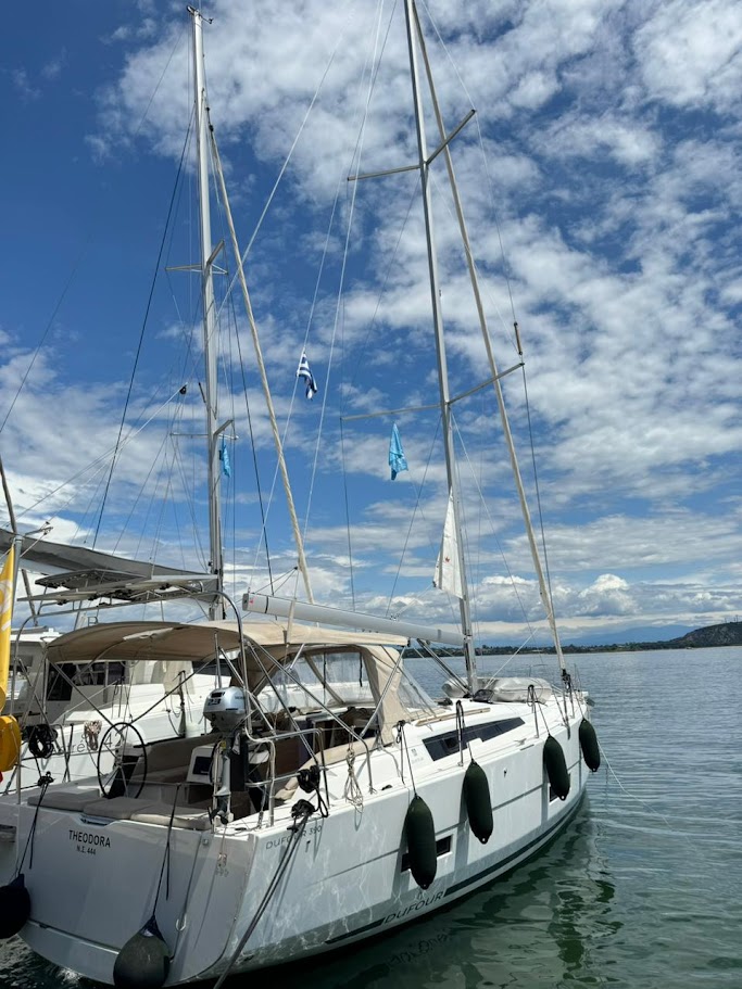 Photo #4 - Dufour 390 GL (Theodora) in Preveza - 35739
