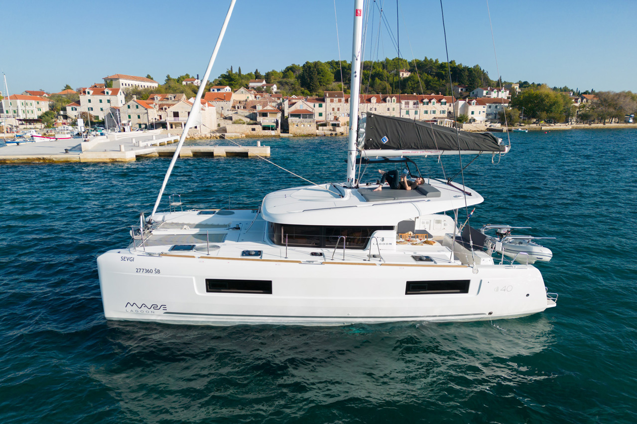 Photo #4 - Lagoon 40 - 4 + 2 cab (Sevgi) en Sibenik - 35751