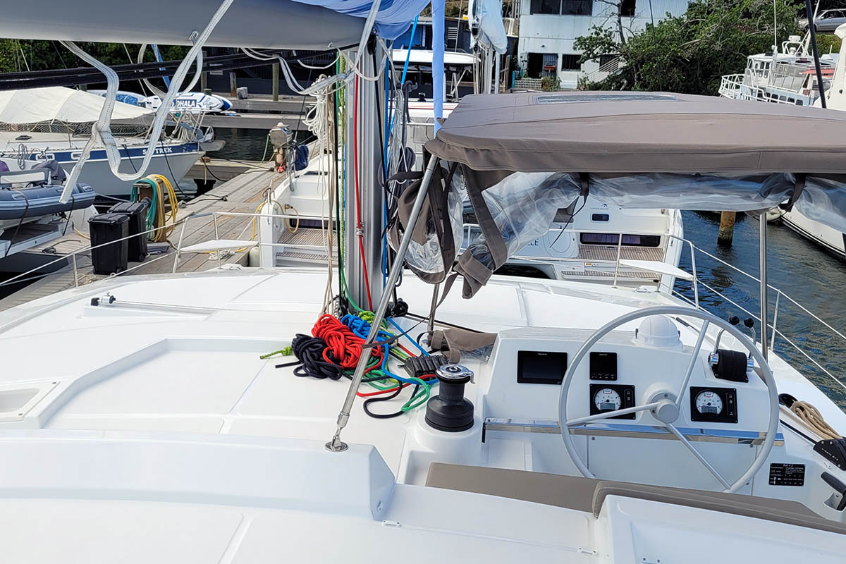 Photo #9 - Bali 4.2 (Cat Tales) in Marsh Harbour - 35778