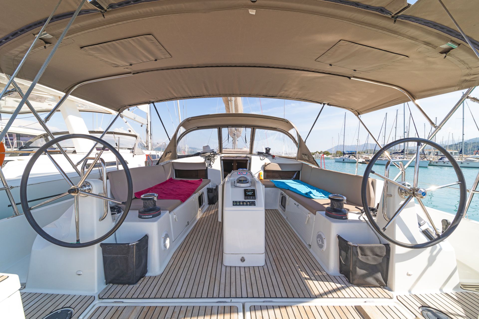 Photo #8 - Sun Odyssey 490 - 4 + 1 cab. (Capt. Jack Sparrow) in Lefkada - 35780