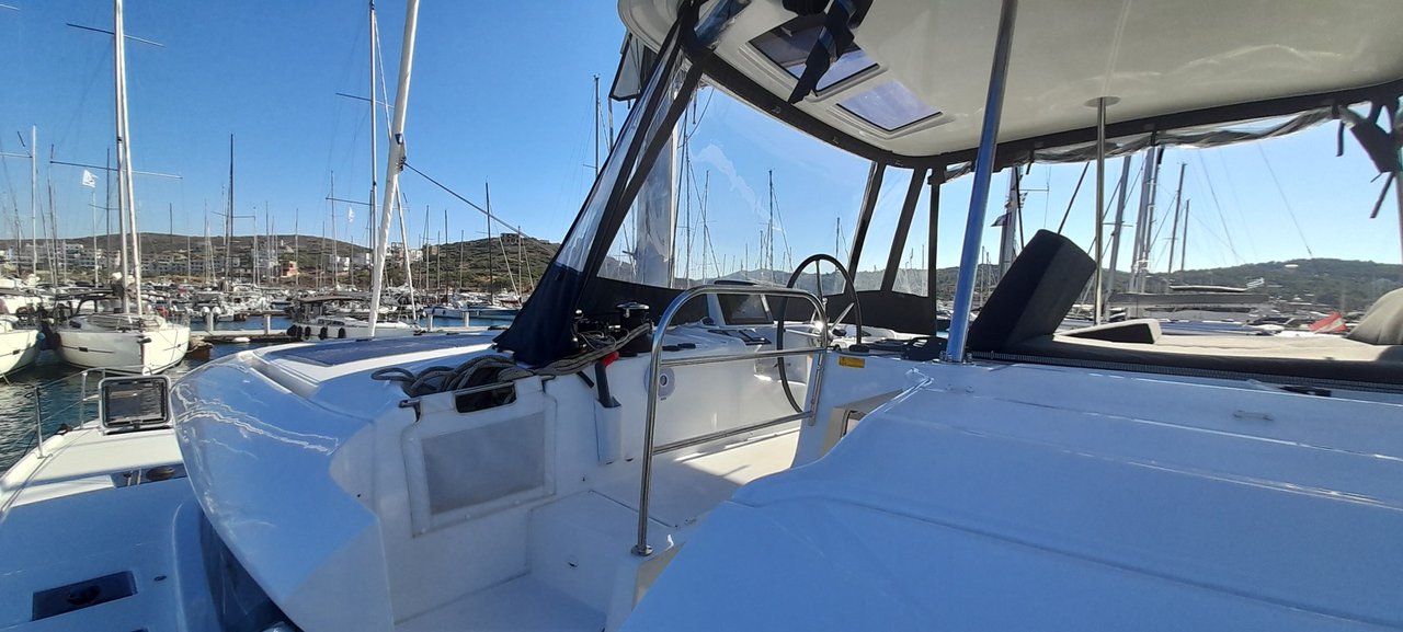 Photo #7 - Lagoon 46 OW - 3 + 2 cab. (Free Bird II) en Lavrion - 35782