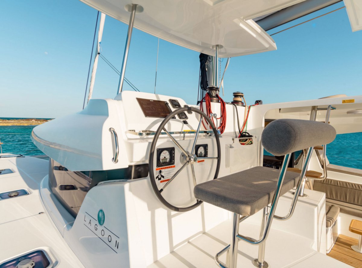 Photo #11 - Lagoon 42 - 4 + 2 cab. (Queen Annezia) en Lefkada - 35806