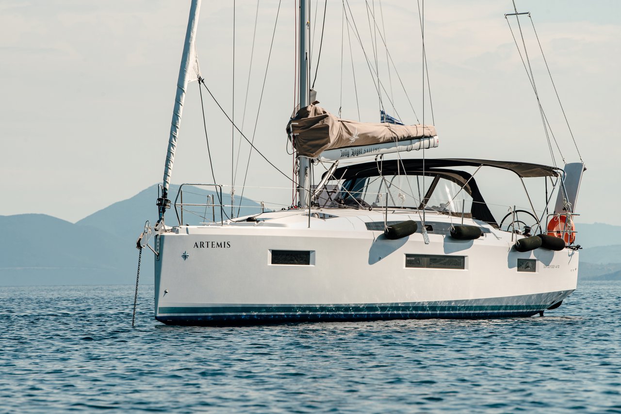 Photo #7 - Sun Odyssey 410 - 3 cab. (Artemis) in Volos - 35814