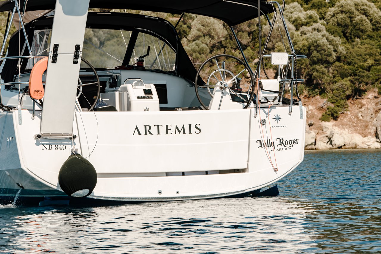 Photo #9 - Sun Odyssey 410 - 3 cab. (Artemis) in Volos - 35814