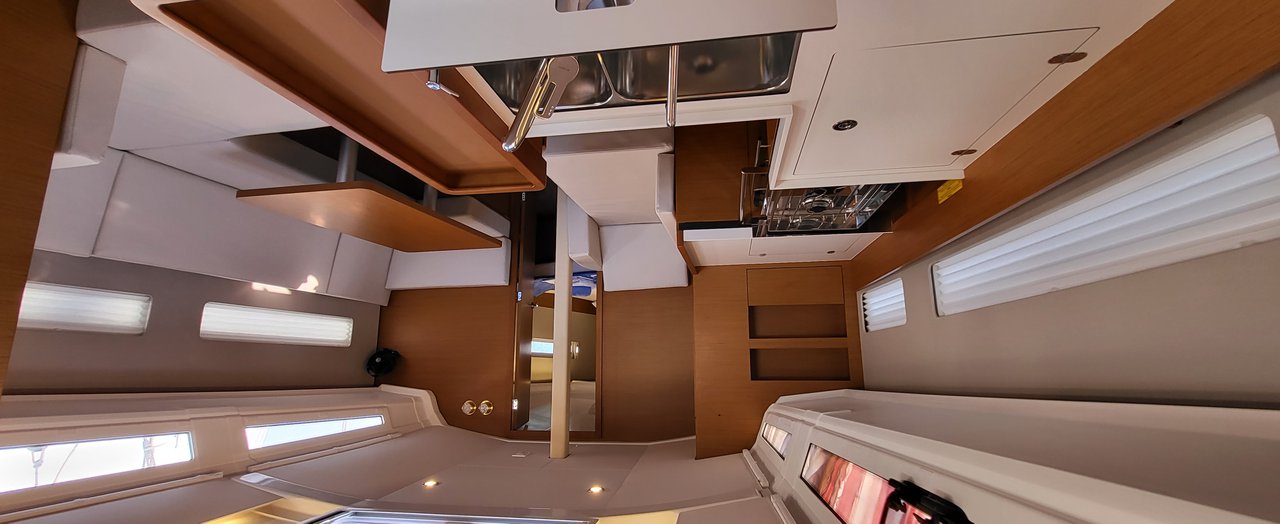 Photo #13 - Sun Odyssey 410 - 3 cab. (Artemis) in Volos - 35814