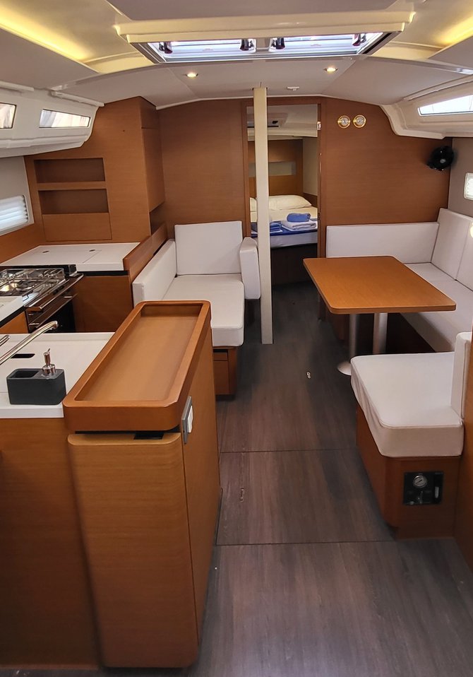 Photo #14 - Sun Odyssey 410 - 3 cab. (Artemis) in Volos - 35814