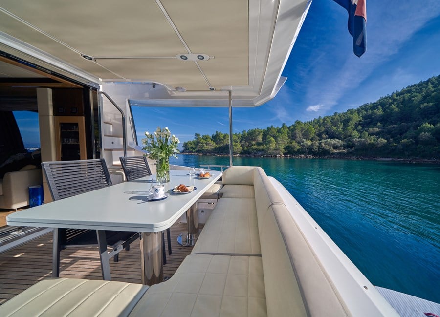 Photo #8 - Azimut 72 Fly (Relax of Croatia) in Sukosan - 35865
