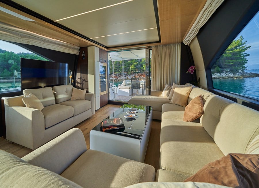 Photo #12 - Azimut 72 Fly (Relax of Croatia) in Sukosan - 35865