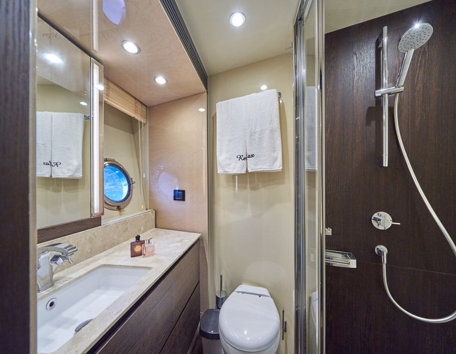 Photo #19 - Azimut 72 Fly (Relax of Croatia) in Sukosan - 35865