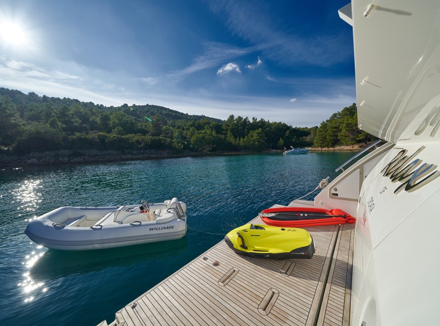 Photo #20 - Azimut 72 Fly (Relax of Croatia) in Sukosan - 35865