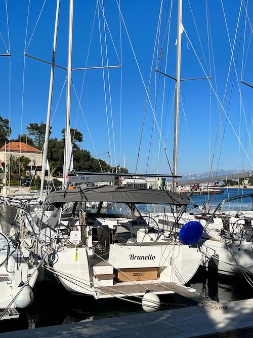 Photo #6 - Bavaria C45 - 4 cab. (Brunello) in Trogir - 35922