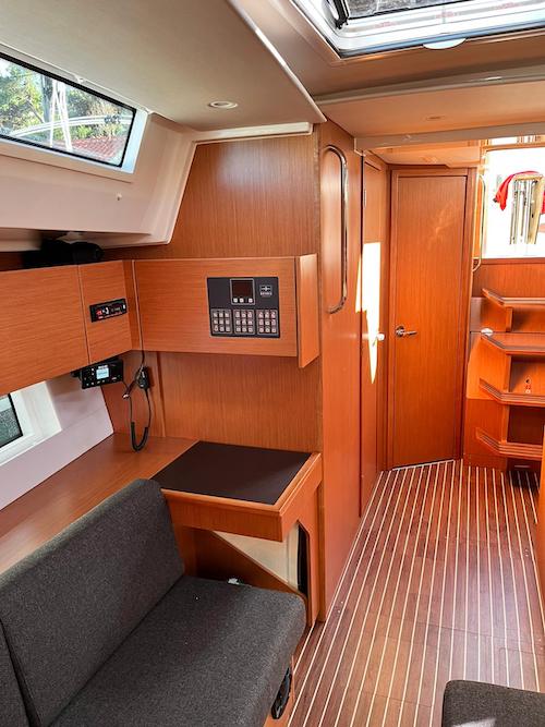 Photo #8 - Bavaria C45 - 4 cab. (Brunello) in Trogir - 35922
